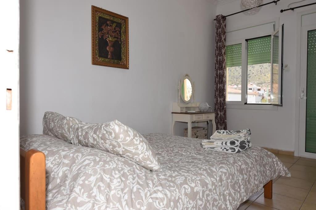 Hermes -1 * Nafplio